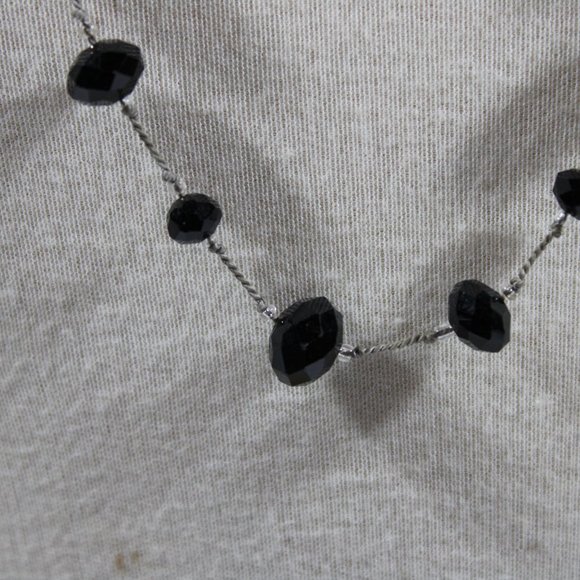 [5/$25] Black Glass Bead Necklace - Picture 3 of 8